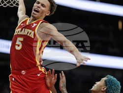 Spurs Hawks Basketball