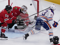 Oilers Blackhawks Hockey