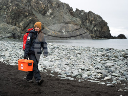 Антарктида - о. Ливингстън - д-р Севдалина Михайлова - интервю
