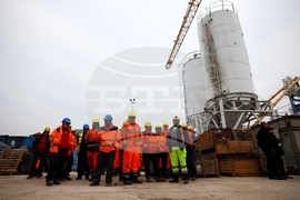 Метро - тунелопробивна машина - церемония