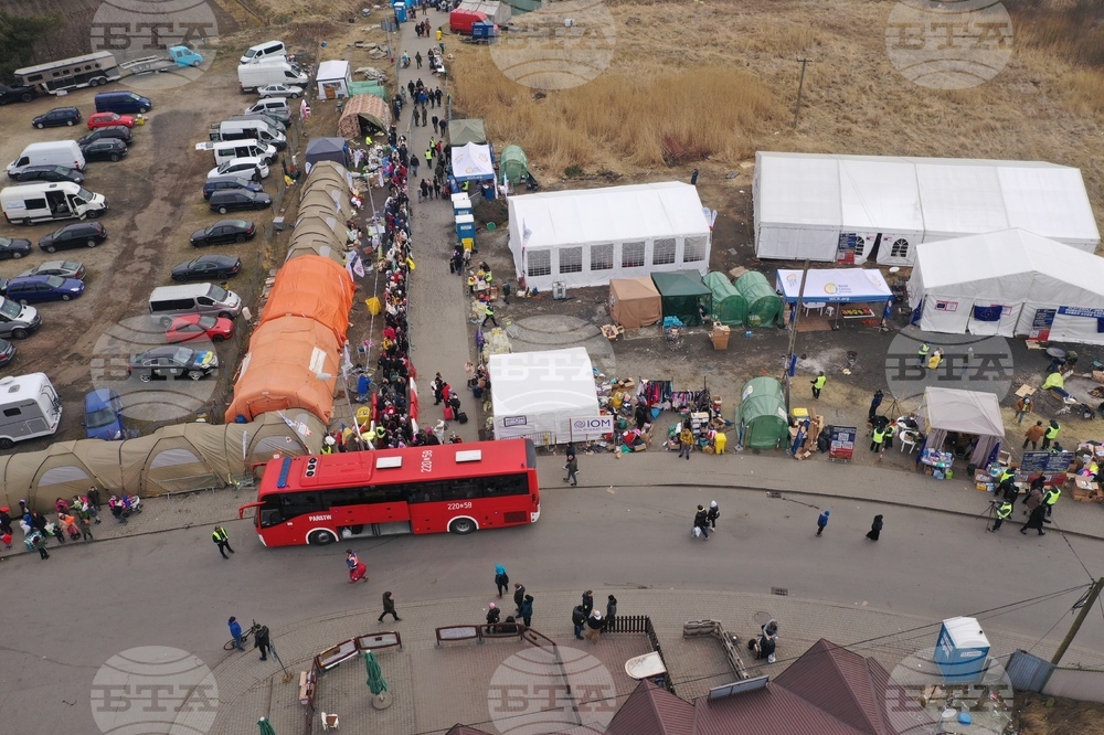 Вълната от украински бежанци поставя на изпитание добрата воля на Европа