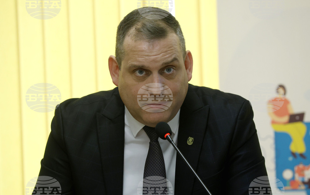 Министерство на труда и социалната политика - „Грижа в дома в община Костинброд“