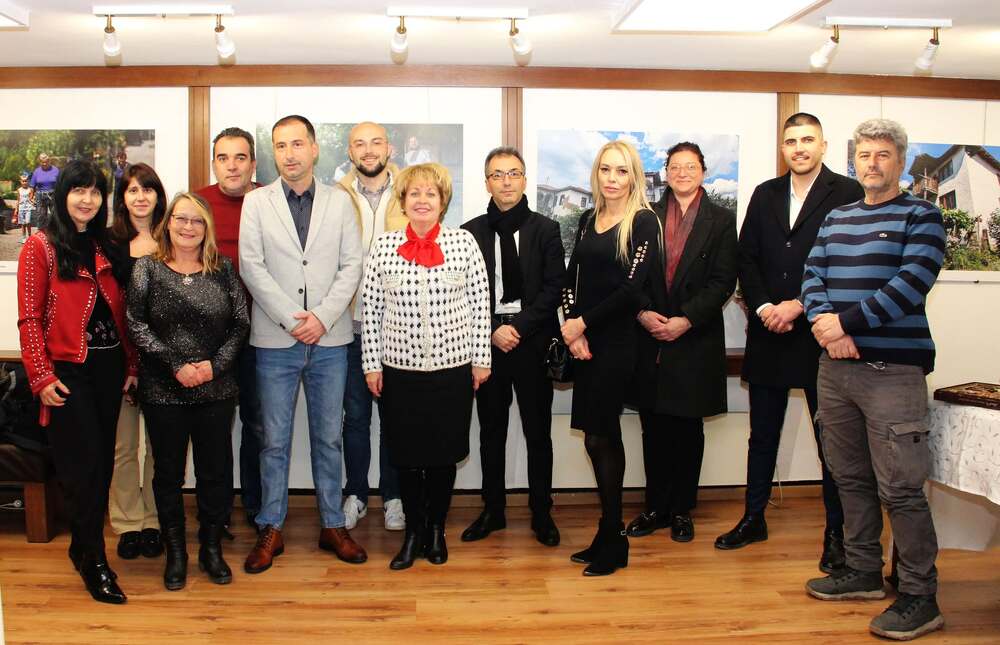 В „Галерия 900” в София бе открита фотоизложба „Босилеград преди и сега”