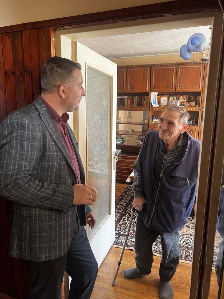 Миналата година подкрепа по проект „Грижа в дома“ в община Самоков са получили над 300 нуждаещи се