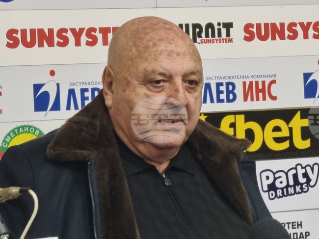 Венцеслав Стефанов: "В българския футбол трябва да играят българи"
