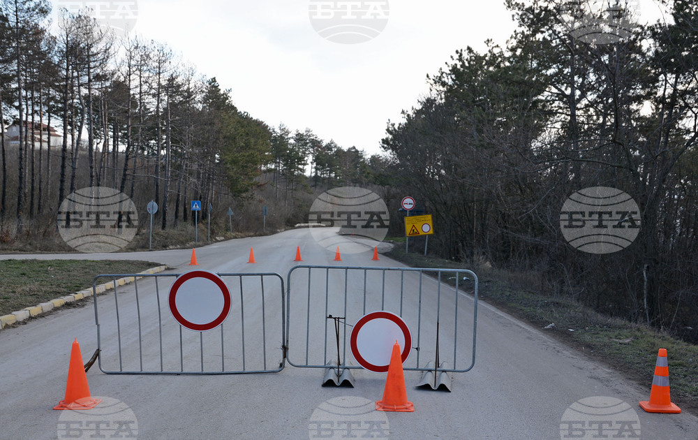 Община Варна: Започна основен ремонт на пътя за село Каменар