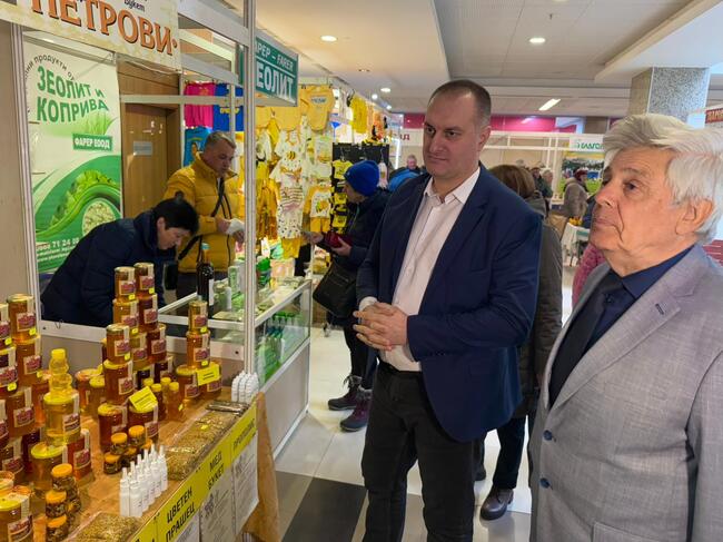 Зам.-министър Стратев: Над 22,5 млн. лв. бяха изплатени в подкрепа на българските пчелари през 2024 г.