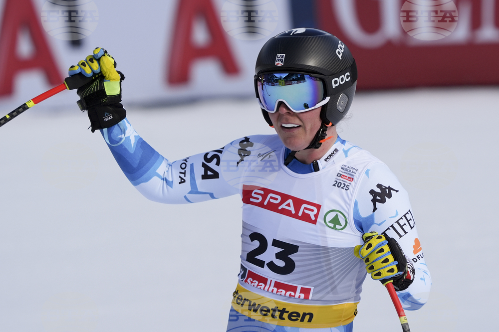 С първи стартов номер американката Брийзи Джонсън спечели титлата в спускането при жените на Световното първенство по ски алпийски дисциплини