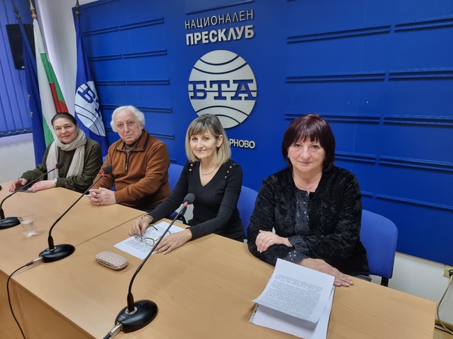 Представяне на Театралния спектакъл "Преплетени вълшебства" по приказките на Николай Райнов на НЧ "Надежда1869" 