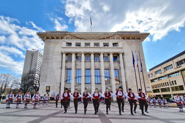 Бургас - Фолклорен танцов ансамбъл "Никола Гинов" - концерт