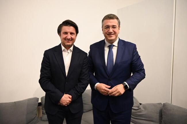 Tourism Minister Borshosh Confers with Apostolos Dzidzikostas, EU Commissioner for Sustainable Transport and Tourism