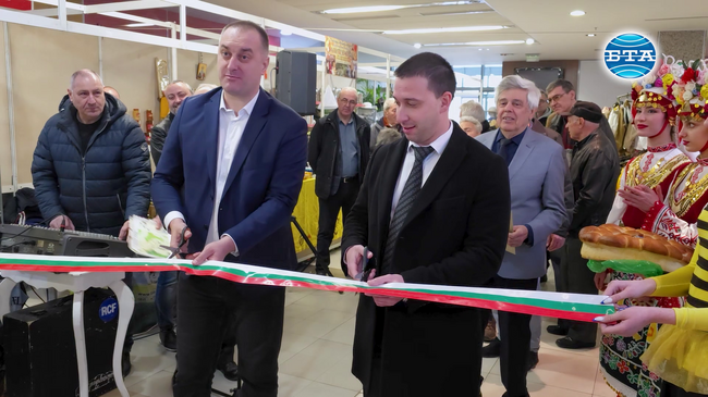 В Плевен започна 22-то Международно изложение-договаряне "Пчеларство"