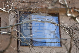 Благоевград - барикадирал се мъж