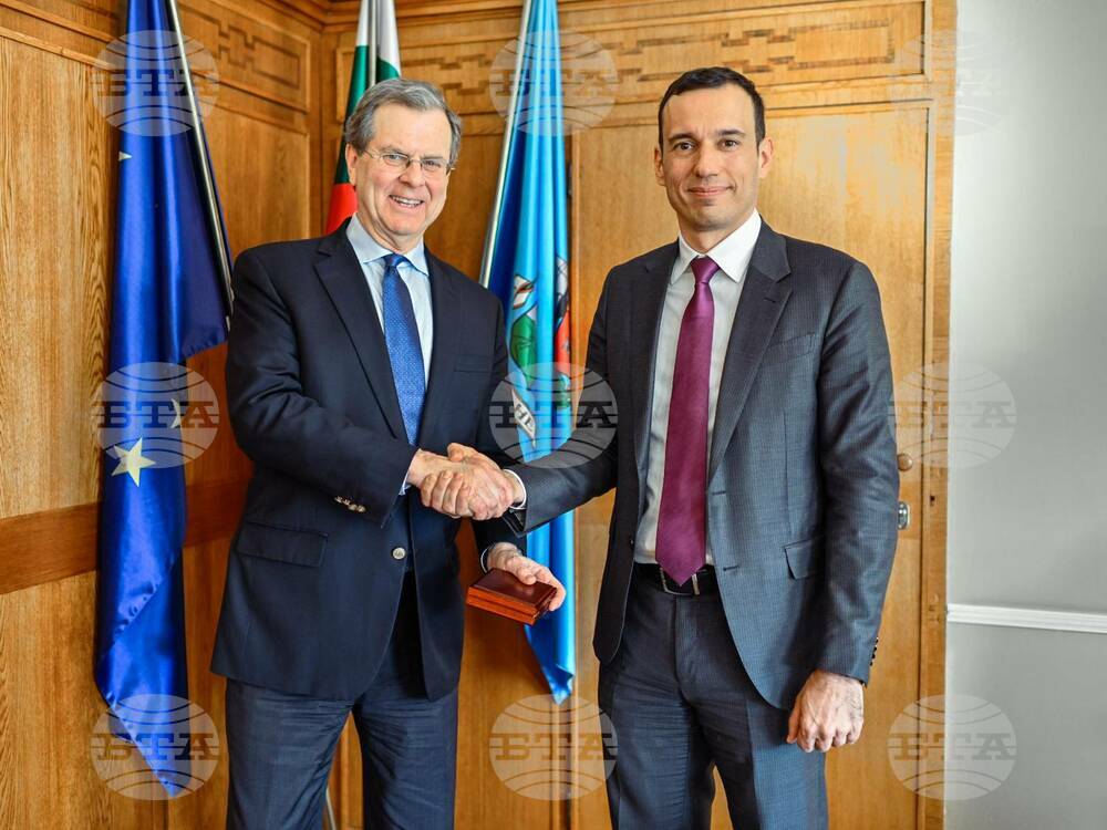 Sofia Mayor Meets Former Executive Director of American Jewish Committee