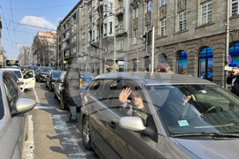  Сърбия - протест