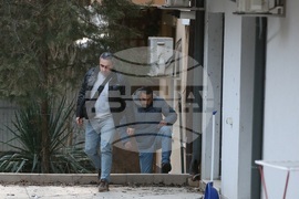 Благоевград - барикадирал се мъж