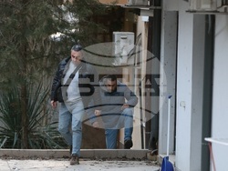 Благоевград - барикадирал се мъж