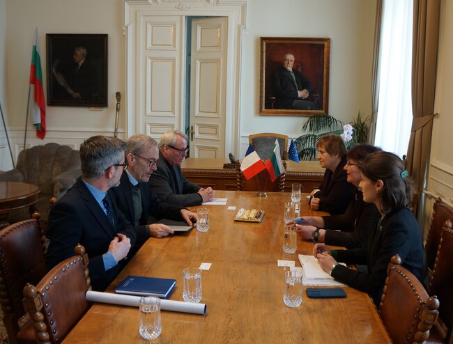 Председателят на БАН чл.-кор. Евелина Славчева се срещна с посланика на Франция у нас Жоел Мейер