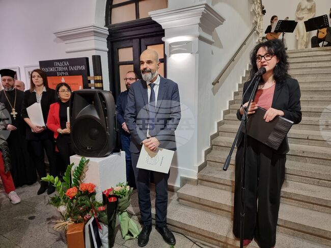 Варненската градска галерия отбелязва 75-годишнината си с мащабна изложба на всички поколения местни художници