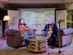 Представяне на новите книги на Светозар Арнаудов- Зари в литературен клуб "Перото". Снимка: Емануел Смърков/БТА