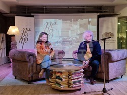 Представяне на новите книги на Светозар Арнаудов- Зари в литературен клуб "Перото". Снимка: Емануел Смърков/БТА