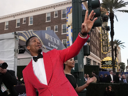 Super Bowl Honors Football