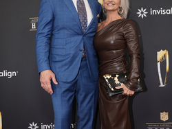 Super Bowl Honors Football