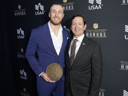 Super Bowl Honors Football