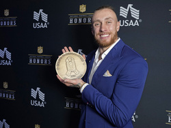 Super Bowl Honors Football