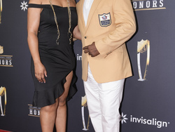 Super Bowl Honors Football