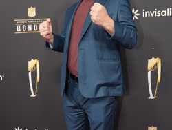 Super Bowl Honors Football