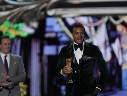 Super Bowl Honors Football