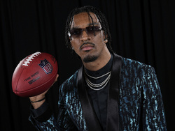 Super Bowl Honors Football