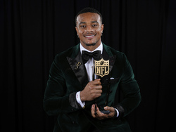Super Bowl Honors Football
