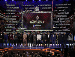 Super Bowl Honors Football