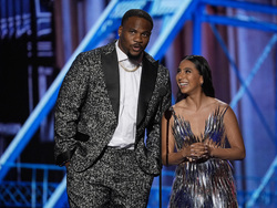 Super Bowl Honors Football