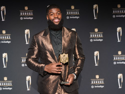 Super Bowl Honors Football