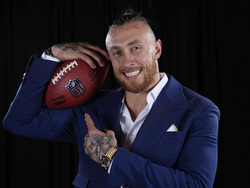 Super Bowl Honors Football