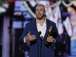 Super Bowl Honors Football