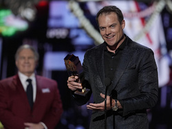 Super Bowl Honors Football