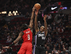 Kings Trail Blazers Basketball