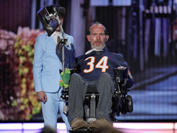 Super Bowl Honors Football