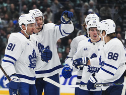 Maple Leafs Kraken Hockey