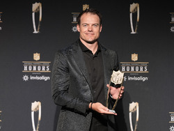 Super Bowl Honors Football