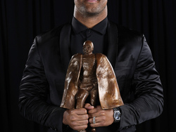 Super Bowl Honors Football