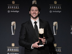 Super Bowl Honors Football