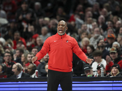Kings Trail Blazers Basketball