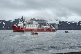 Антарктида – остров Дисепшън - НИК 421