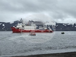 Антарктида – остров Дисепшън - НИК 421