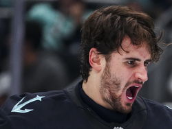 Maple Leafs Kraken Hockey